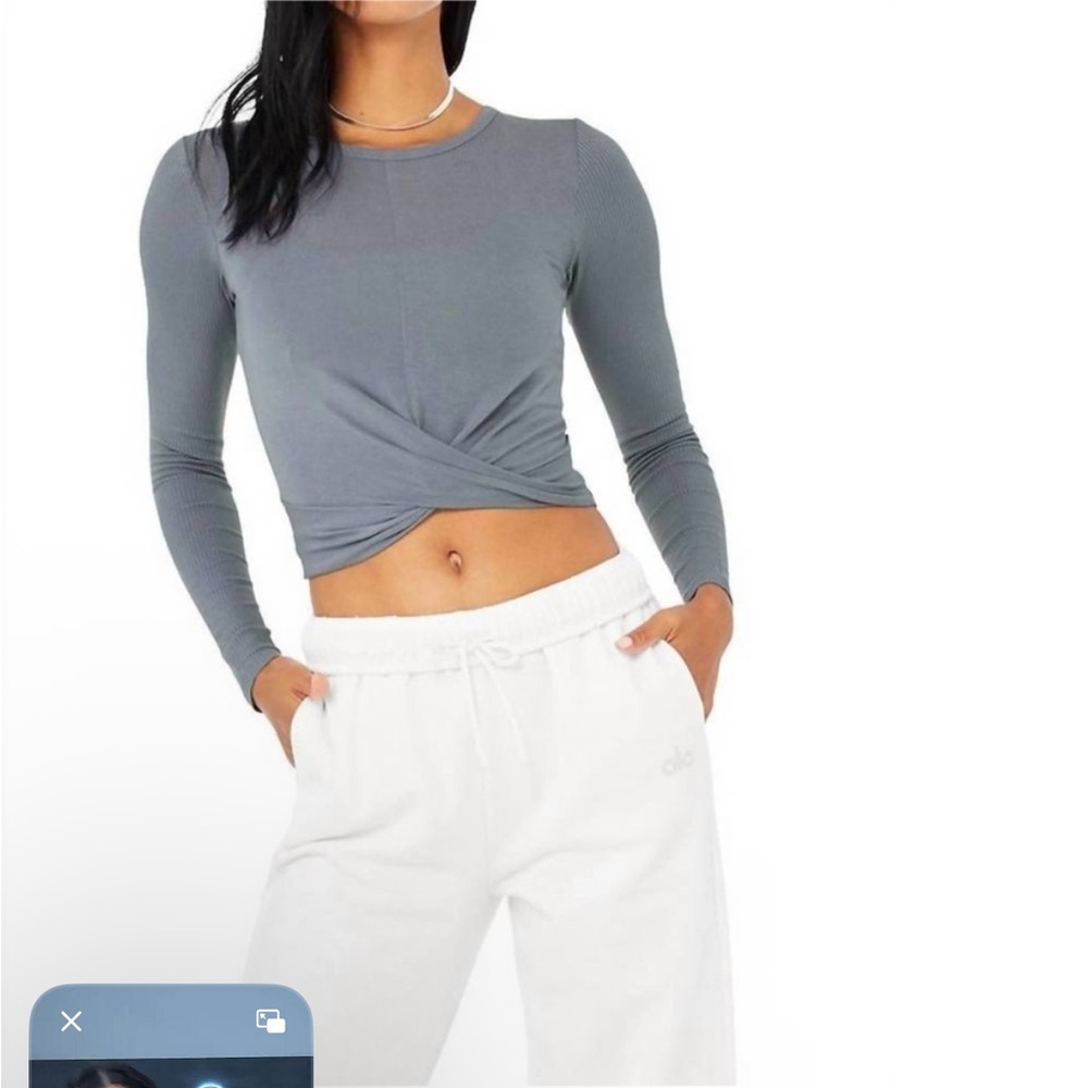 ALO Yoga grey Long Sleeve Crop Top